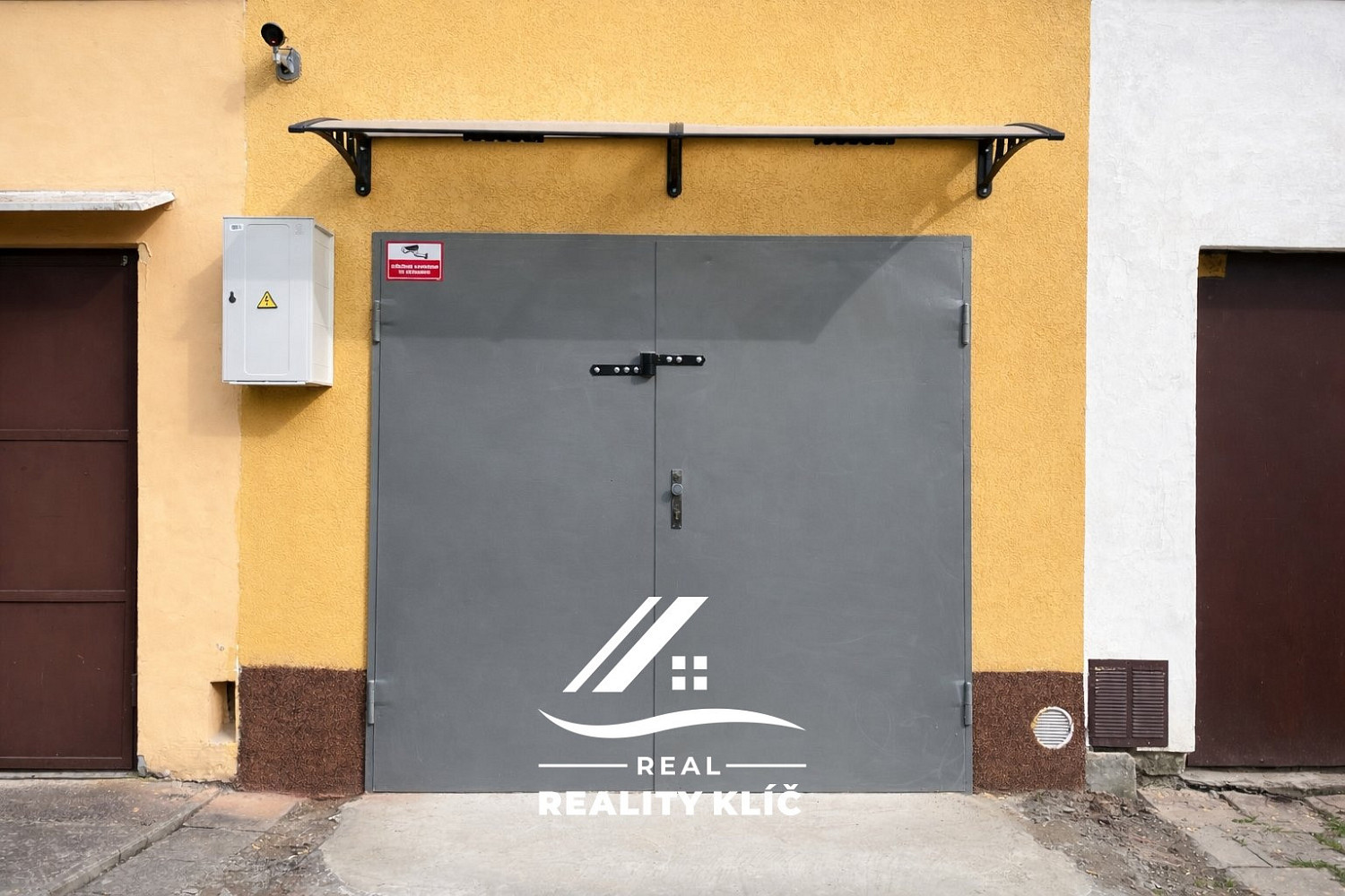 Pronájem garáže 18 m2, Klimkovice