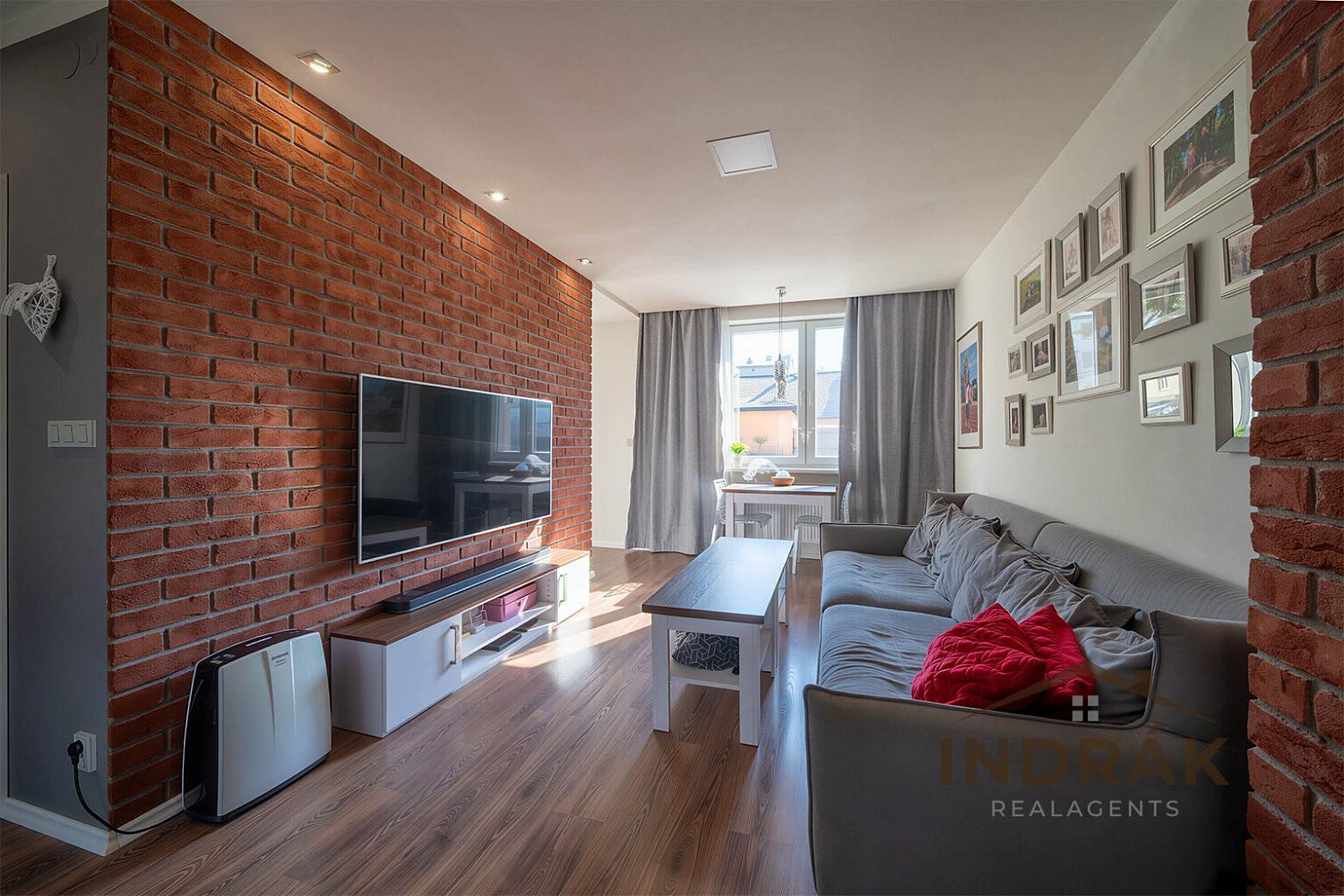 Prodej bytu 3+1 72 m² — photo 2