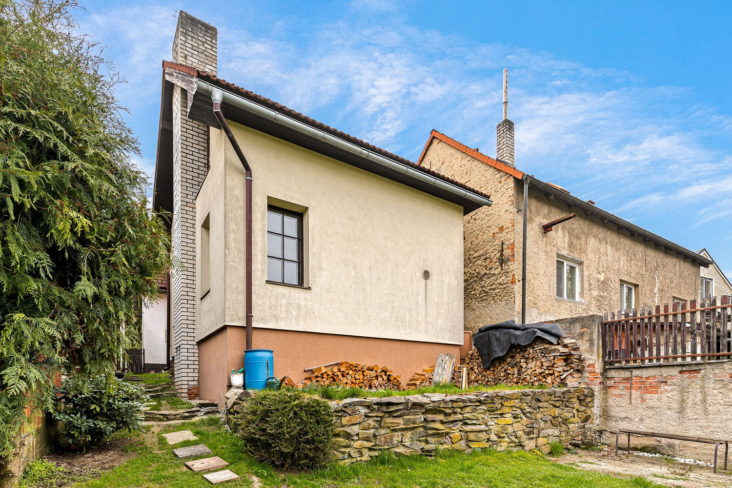 Prodej domu 171 m² s pozemkem 258 m²