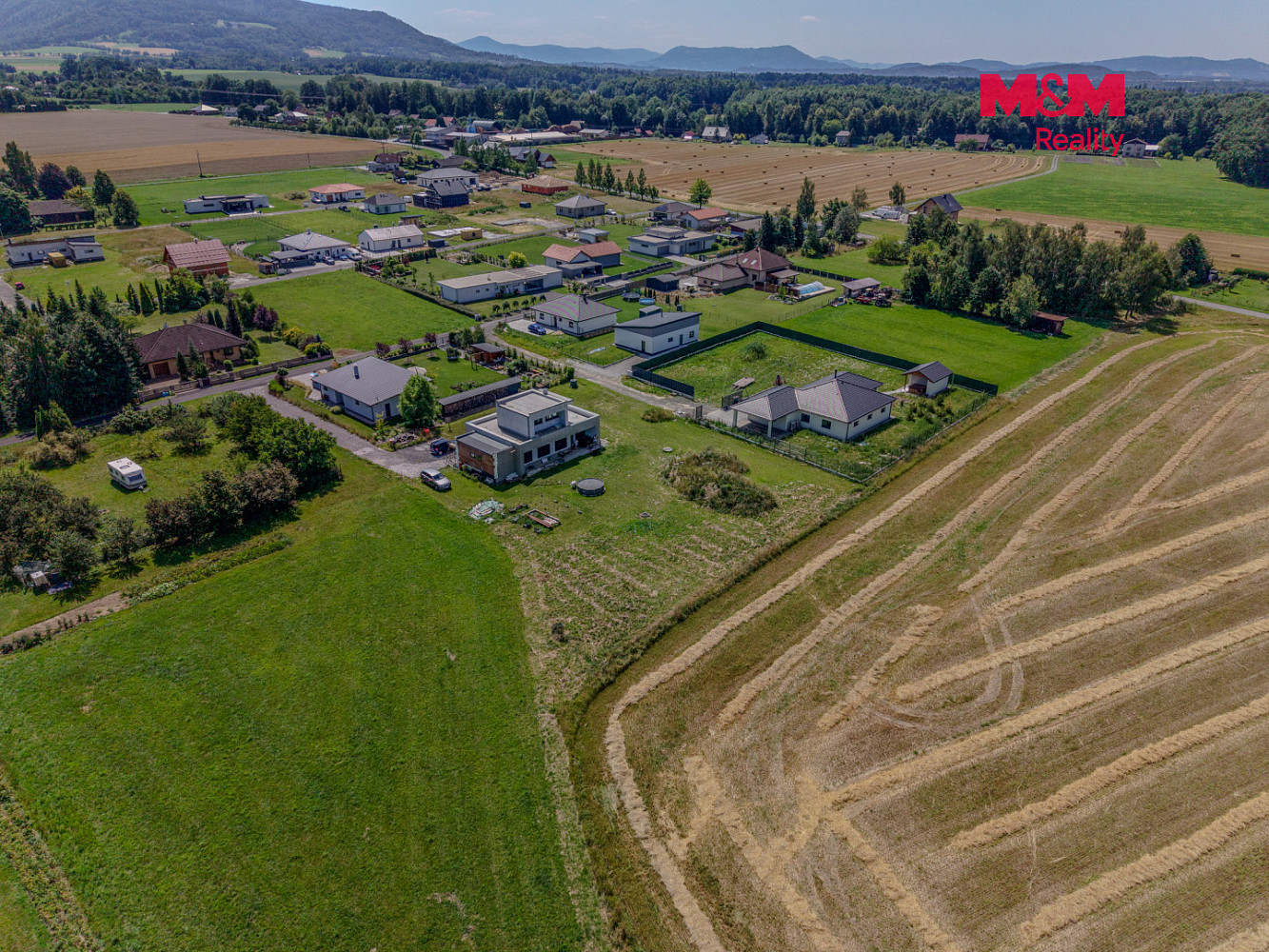 Prodej stavebního pozemku 952 m² – fotografie 3