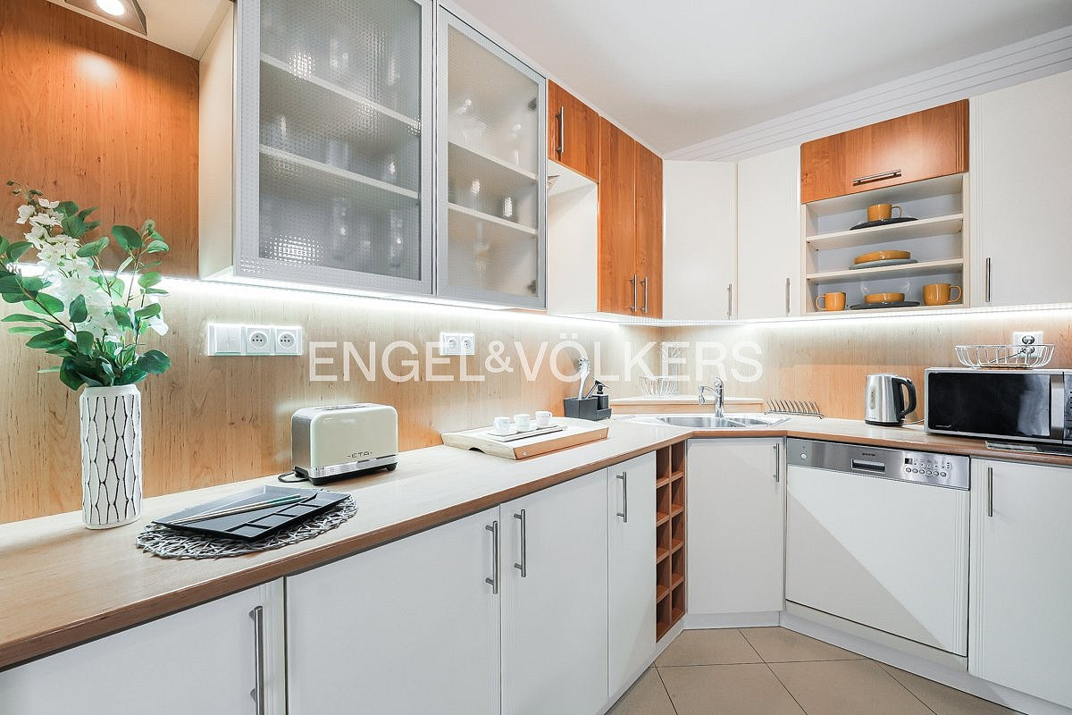 Pronájem domu 351 m² s pozemkem 223 m² – fotografie 3