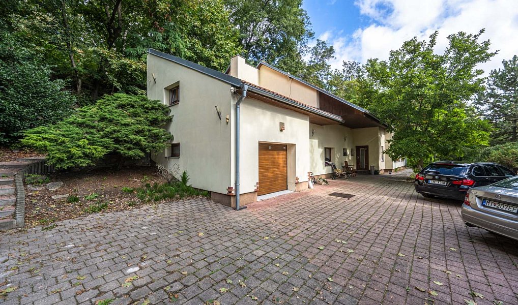 Prodej stavebního pozemku 1 168 m², Praha – náhled fotky 12
