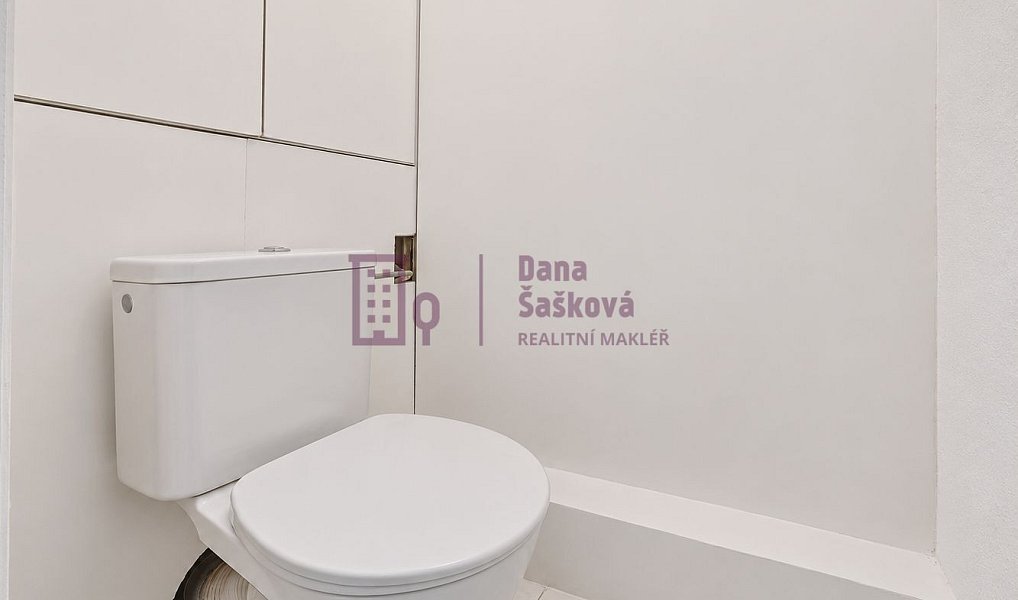 Pronájem bytu 3+1 87 m², Jindřichův Hradec – náhled fotky 12