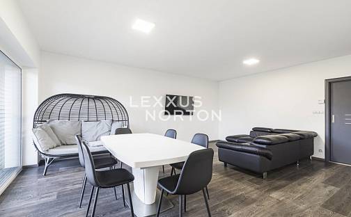 Prodej domu 150 m² s pozemkem 255 m², Červenomlýnská, Praha 8 - Ďáblice