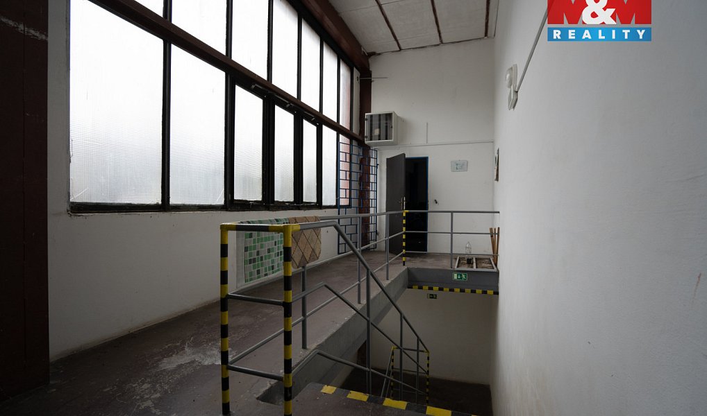 Prodej výrobních prostor 1 511 m², Vimperk – náhled fotky 5
