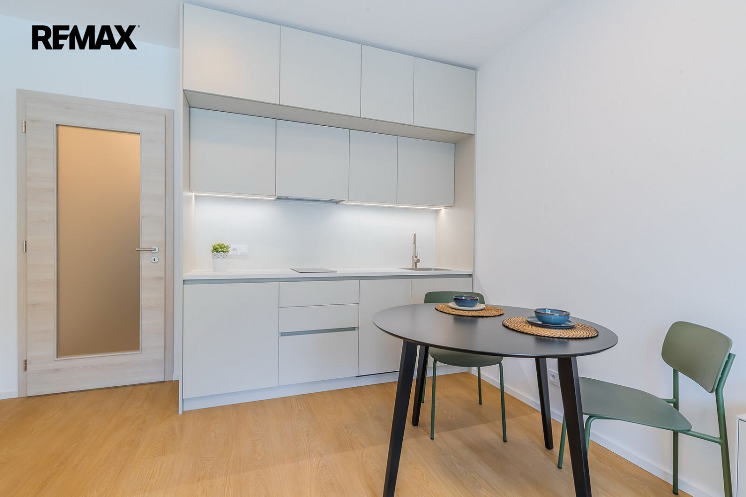 Pronájem bytu 1+kk 32 m²