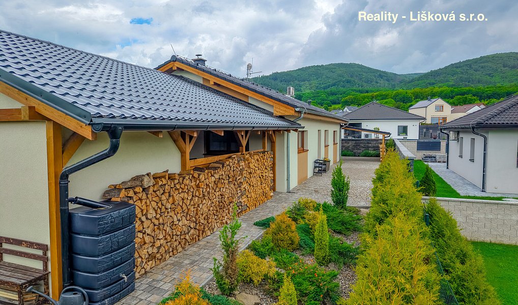 Prodej domu 200 m² s pozemkem 1 227 m², Přestanov – náhled fotky 6