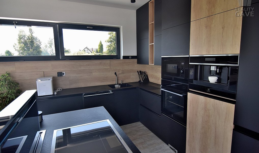 Prodej domu 134 m² s pozemkem 747 m², Krupka – náhled fotky 3