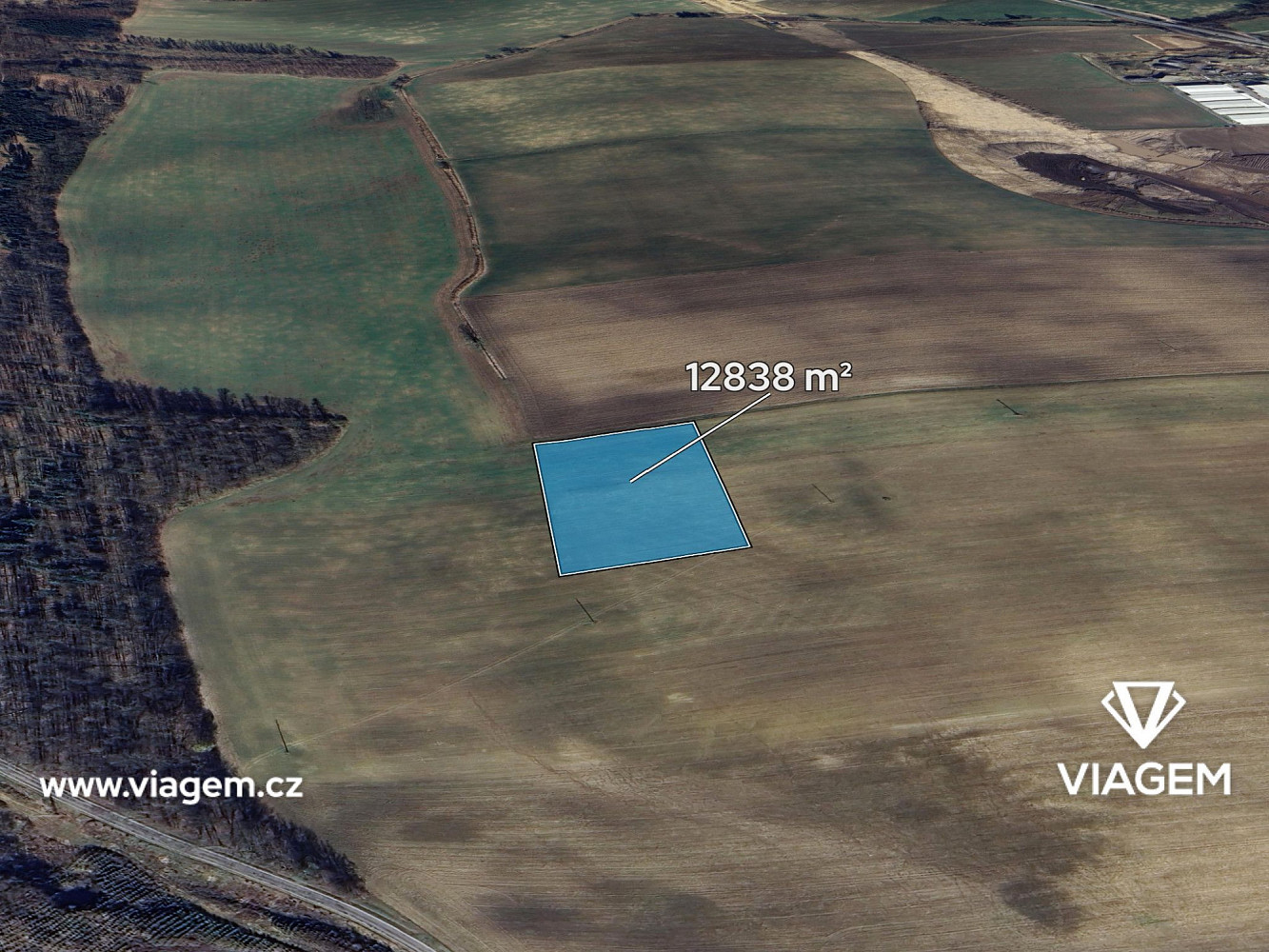 Prodej pole 1 604 m²