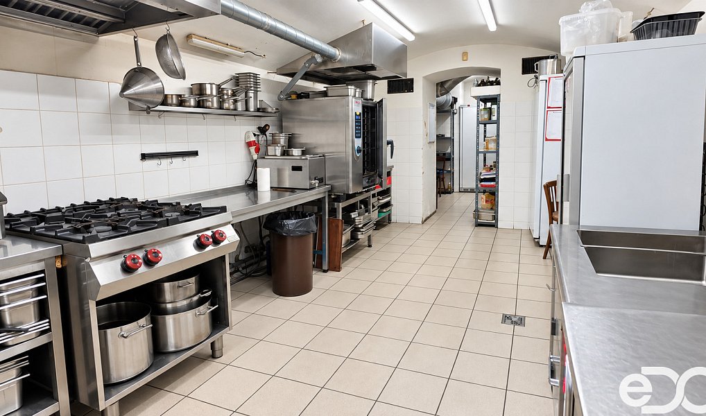 Pronájem restaurace 402 m², Praha – náhled fotky 9