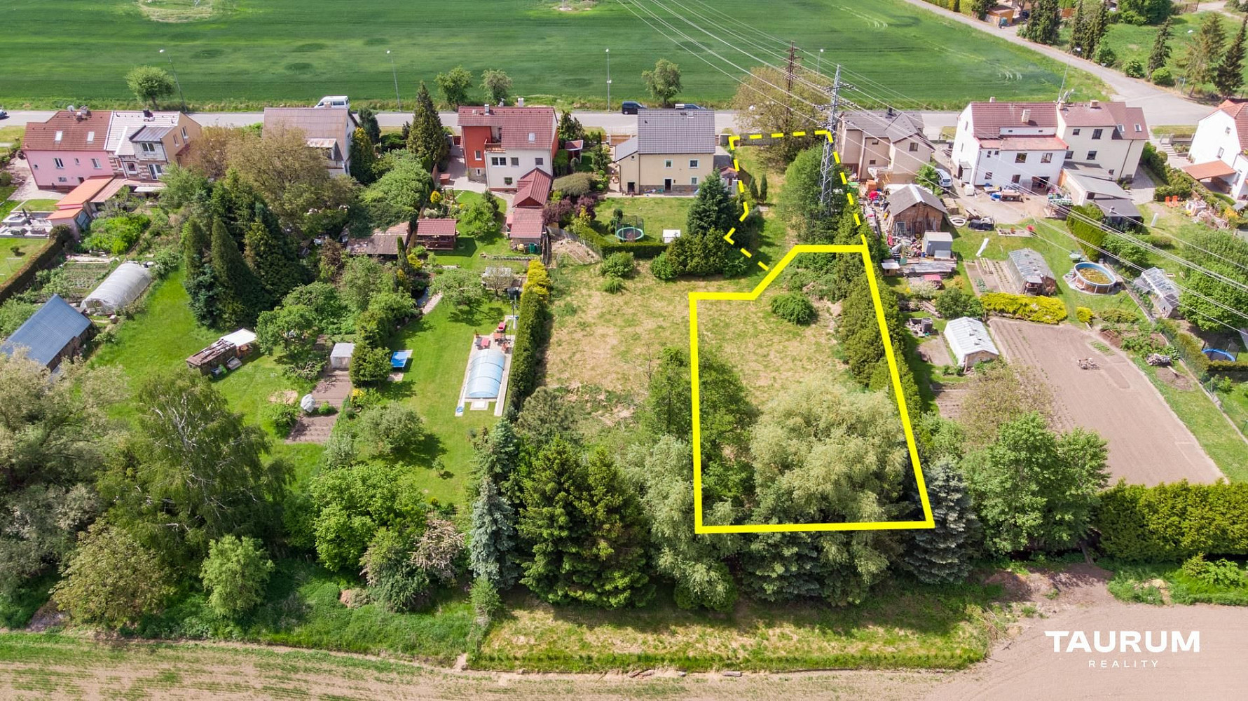 Prodej stavebního pozemku 910 m²