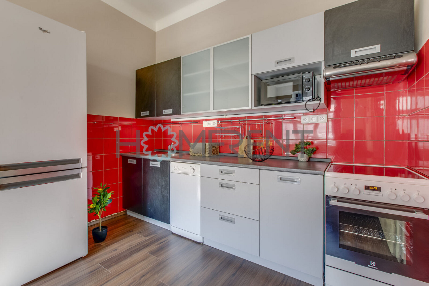Pronájem bytu 2+kk 57 m² – fotografie 3