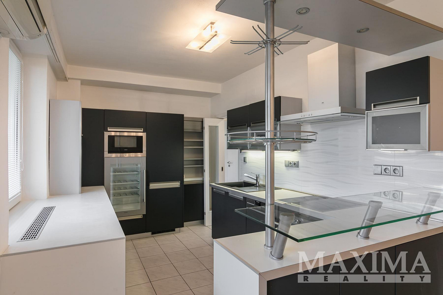 Pronájem bytu 3+kk 75 m² – fotografie 2