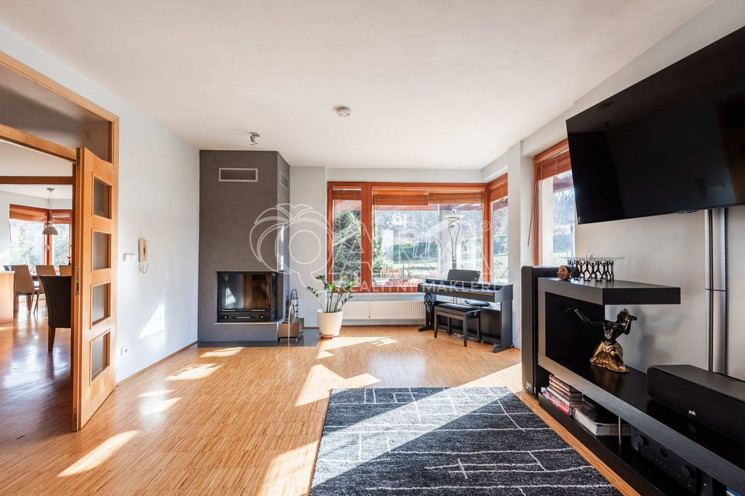 Prodej domu 292 m² s pozemkem 876 m² — photo 2
