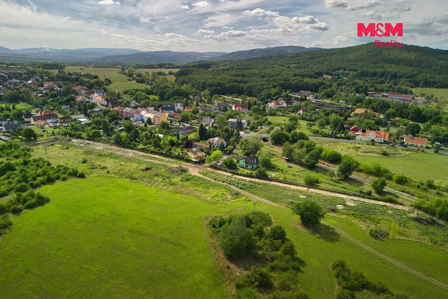 Prodej stavebního pozemku 1 005 m² – fotografie 5
