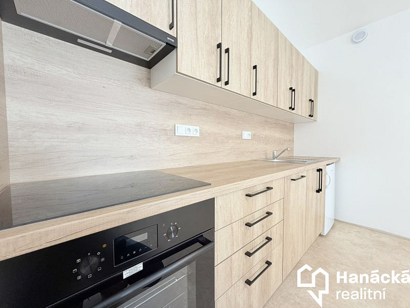 Pronájem bytu 1+kk 30 m²