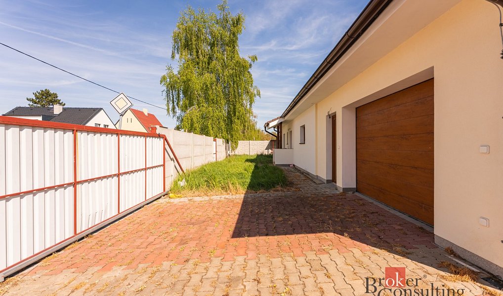 Prodej domu 102 m² s pozemkem 941 m², Hořín – náhled fotky 5