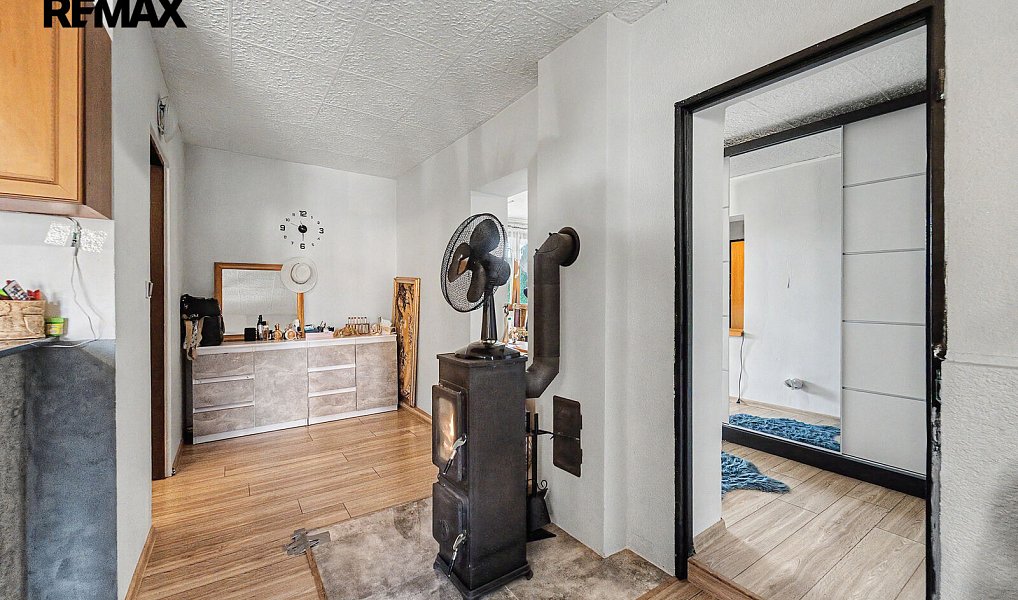 Prodej domu 222 m² s pozemkem 1 257 m², Kly – náhled fotky 39