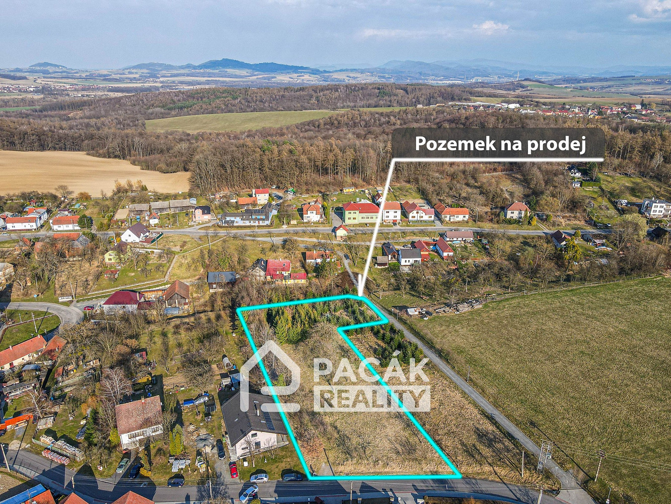 Prodej stavebního pozemku 4 220 m²
