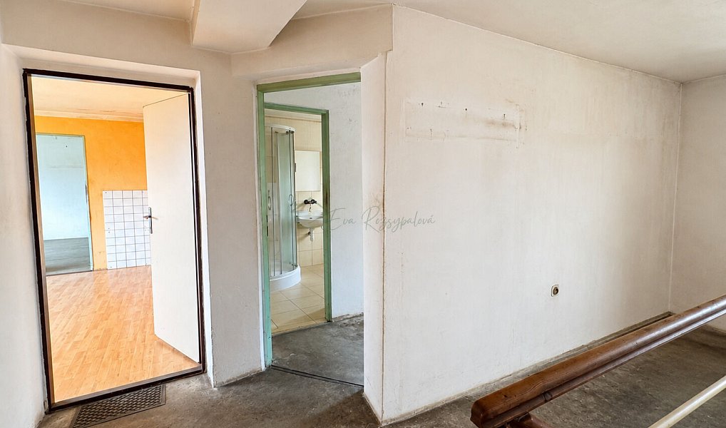 Prodej domu 147 m² s pozemkem 1 112 m², Zdounky – náhled fotky 10