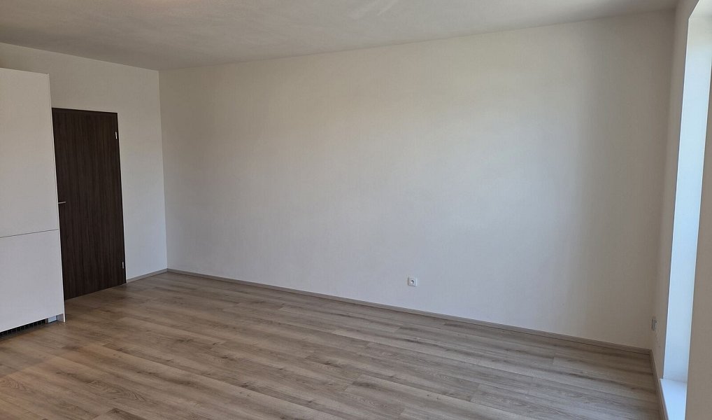 Pronájem bytu 1+kk 37 m², České Budějovice – náhled fotky 4