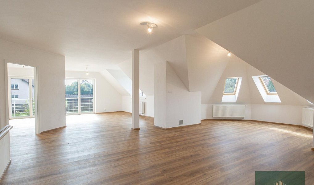 Prodej domu 240 m² s pozemkem 1 011 m², Rokycany – náhled fotky 19