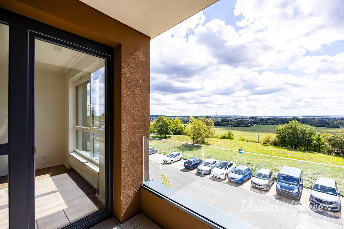 Pronájem bytu 2+kk 49 m² – fotografie 3
