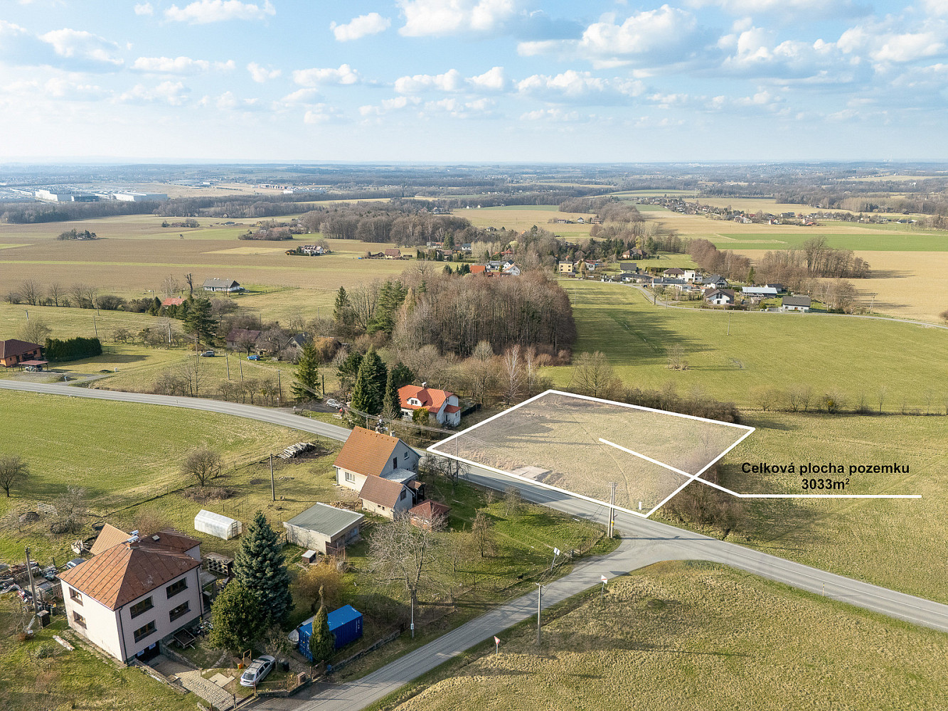 Prodej stavebního pozemku 3 033 m²