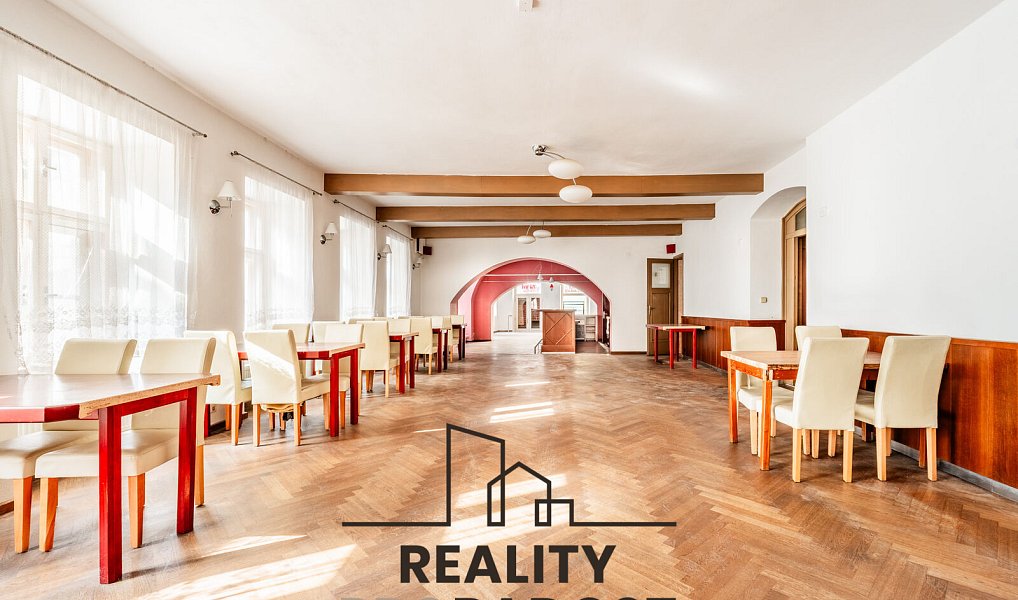 Prodej ubytovacího objektu 1 200 m², Znojmo – náhled fotky 15