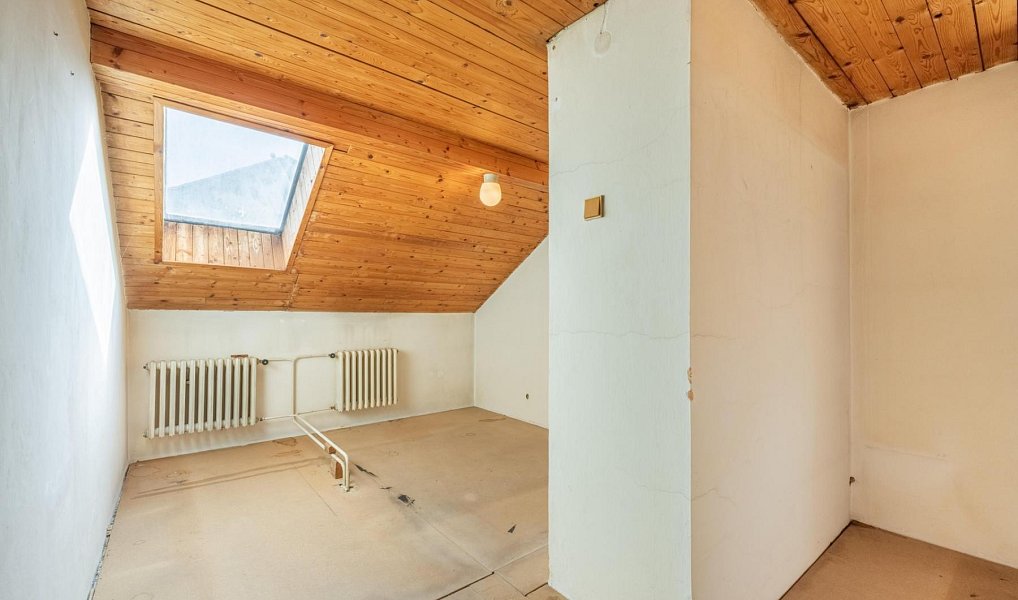 Prodej domu 340 m² s pozemkem 681 m², Plzeň – náhled fotky 25
