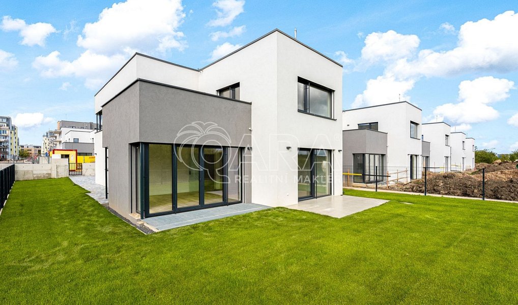 Prodej domu 288 m² s pozemkem 687 m², Praha – náhled fotky 4