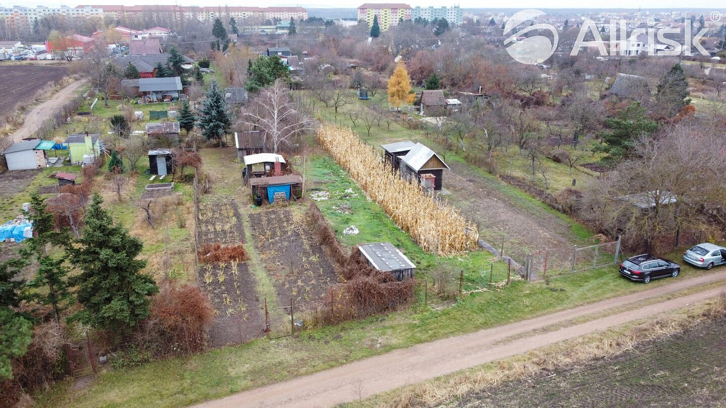 Prodej stavebního pozemku 1 765 m² — photo 3