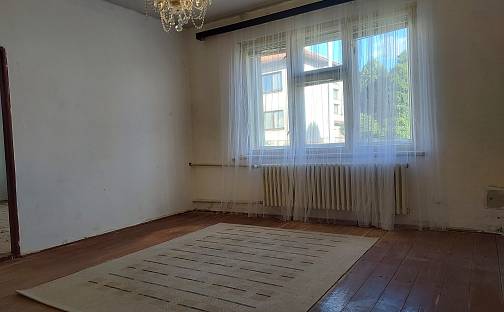 Prodej domu 200 m² s pozemkem 580 m², Kydlinovská, Hradec Králové
