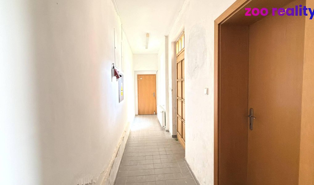 Pronájem obchodních prostor 320 m², Kadaň – náhled fotky 12