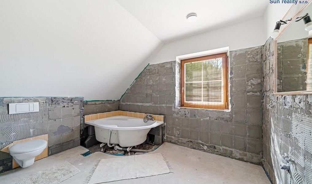 Prodej domu 180 m² s pozemkem 2 195 m², Zubří – náhled fotky 19
