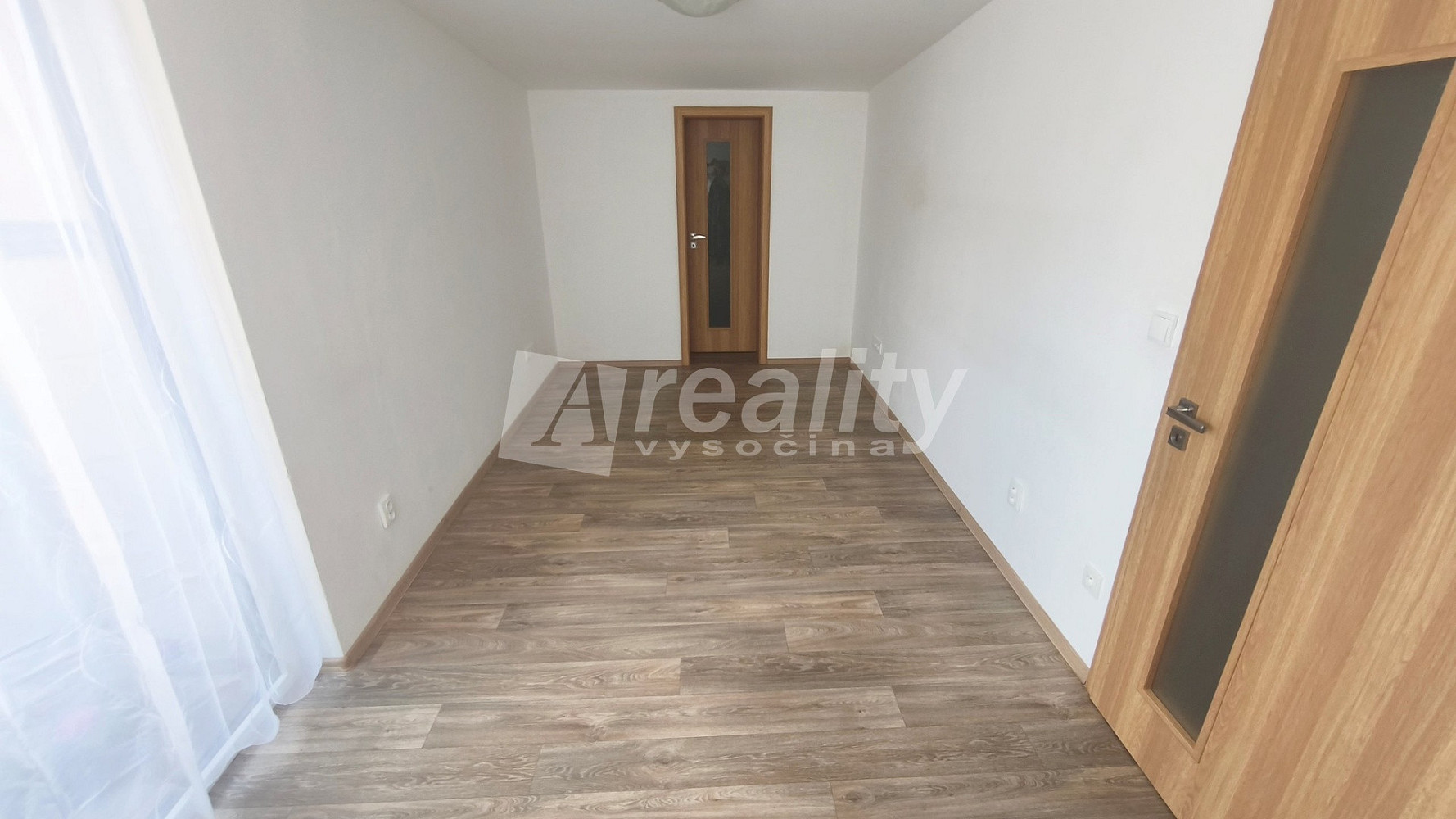 Pronájem bytu 2+1 65 m² – fotografie 3