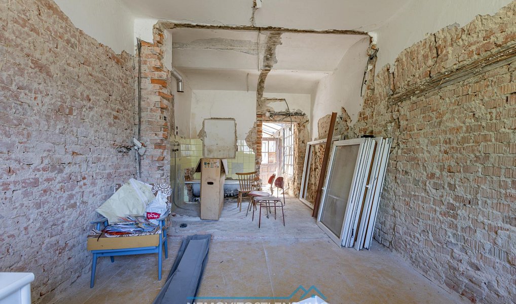 Prodej domu 382 m² s pozemkem 1 154 m², Božice – náhled fotky 16