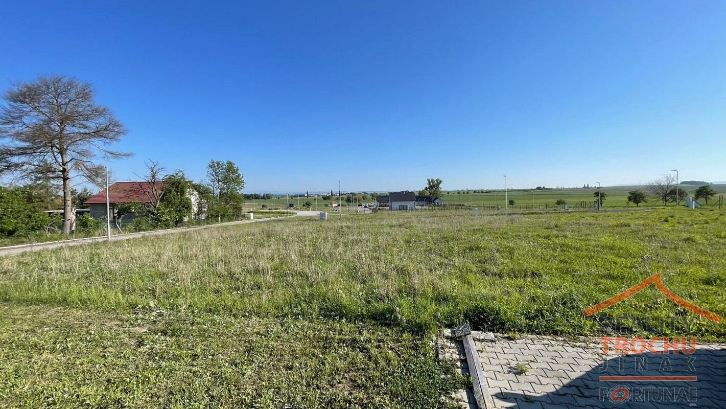 Prodej stavebního pozemku 1 024 m² – fotografie 3