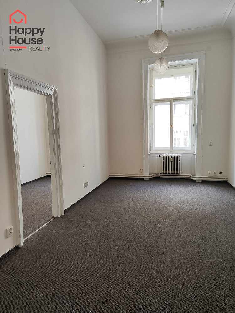 Pronájem kanceláře 30 m² – fotografie 2