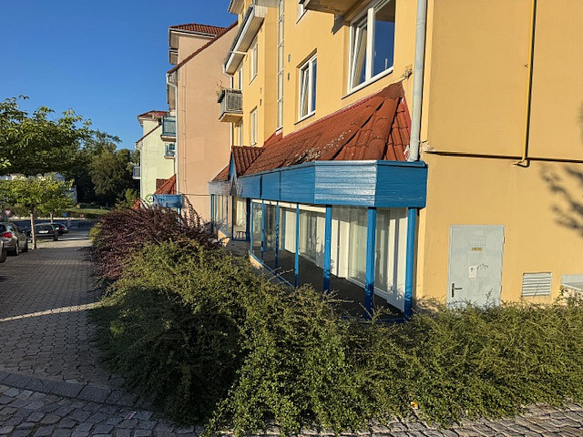 Pronájem obchodních prostor 60 m² – fotografie 2