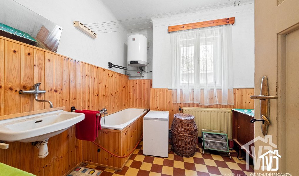 Prodej domu 270 m² s pozemkem 1 204 m², Žebrák – náhled fotky 15