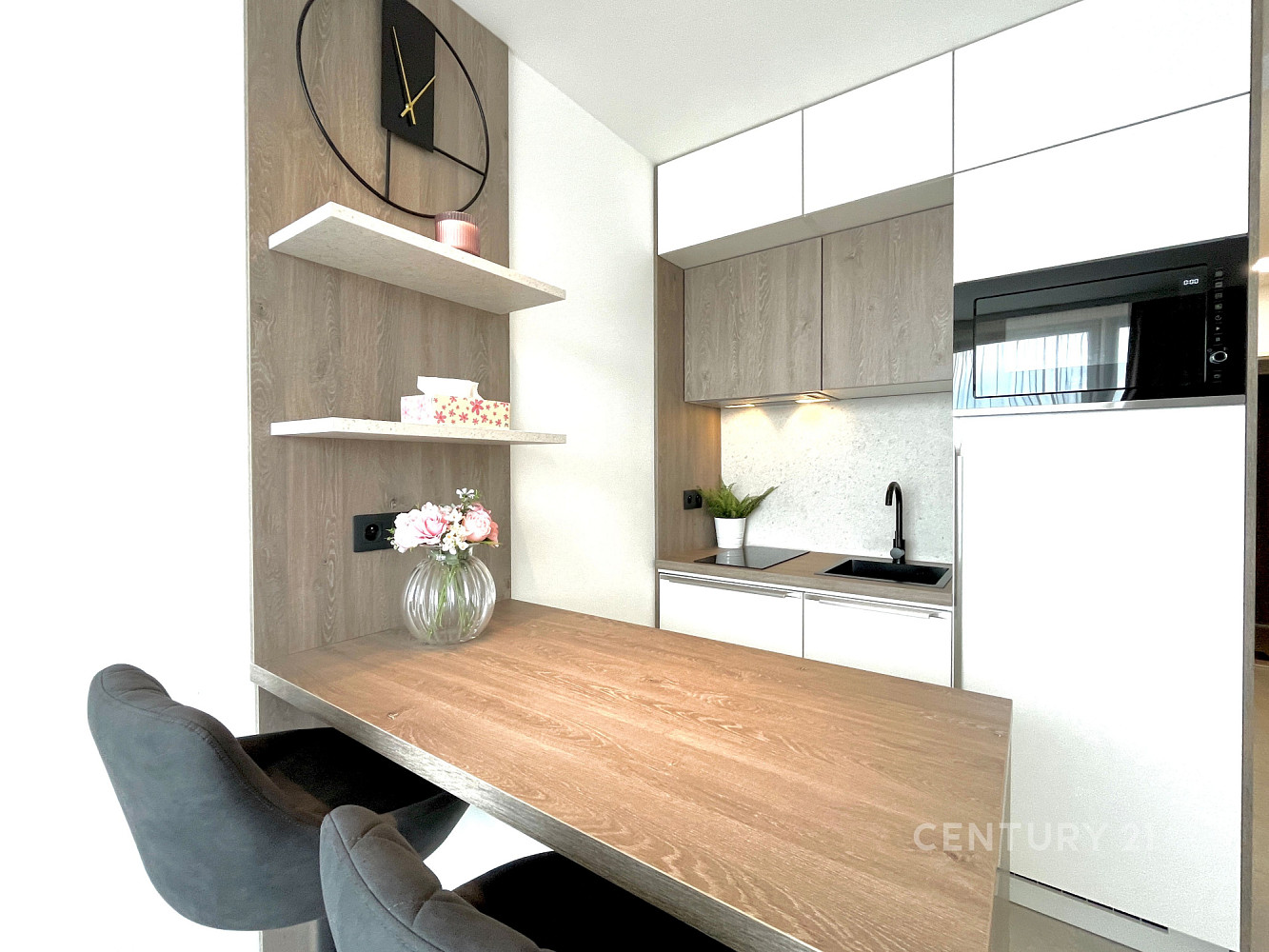 Pronájem bytu 1+kk 29 m² – fotografie 3