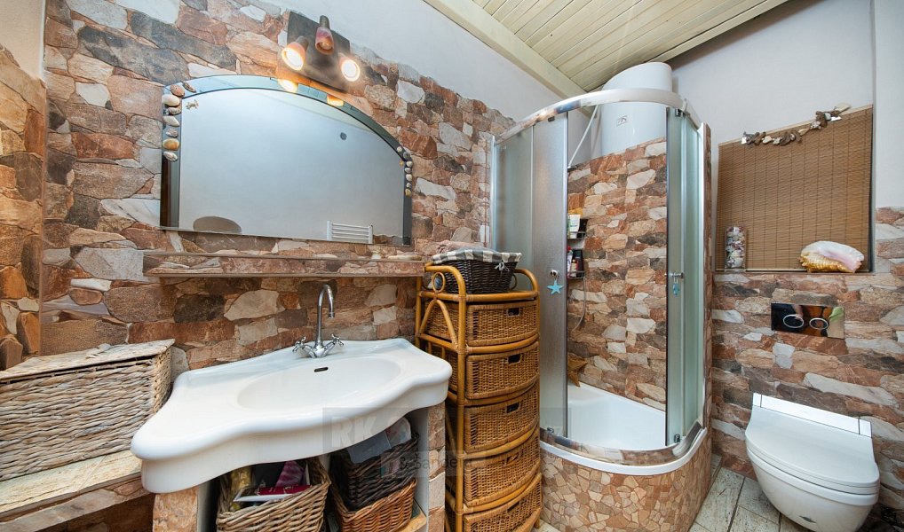 Prodej domu 182 m² s pozemkem 236 m², České Budějovice – náhled fotky 4