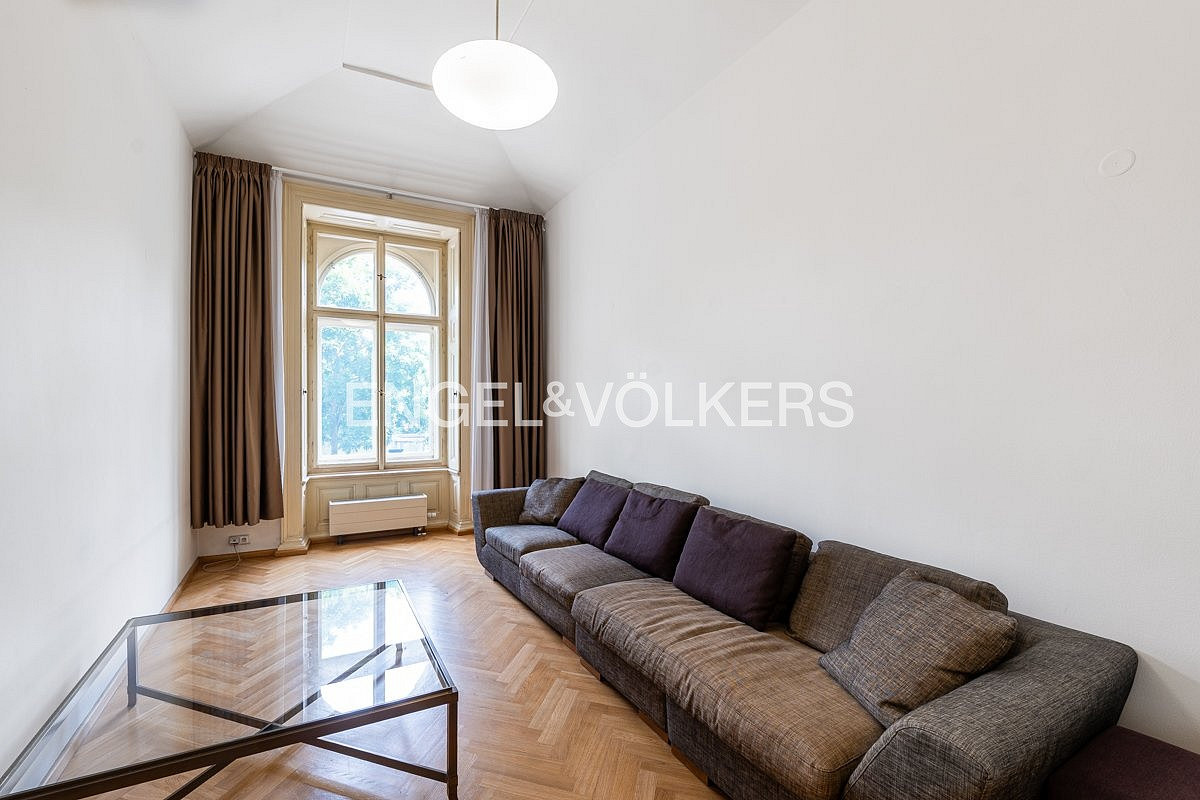 Pronájem bytu 3+1 115 m² – fotografie 2