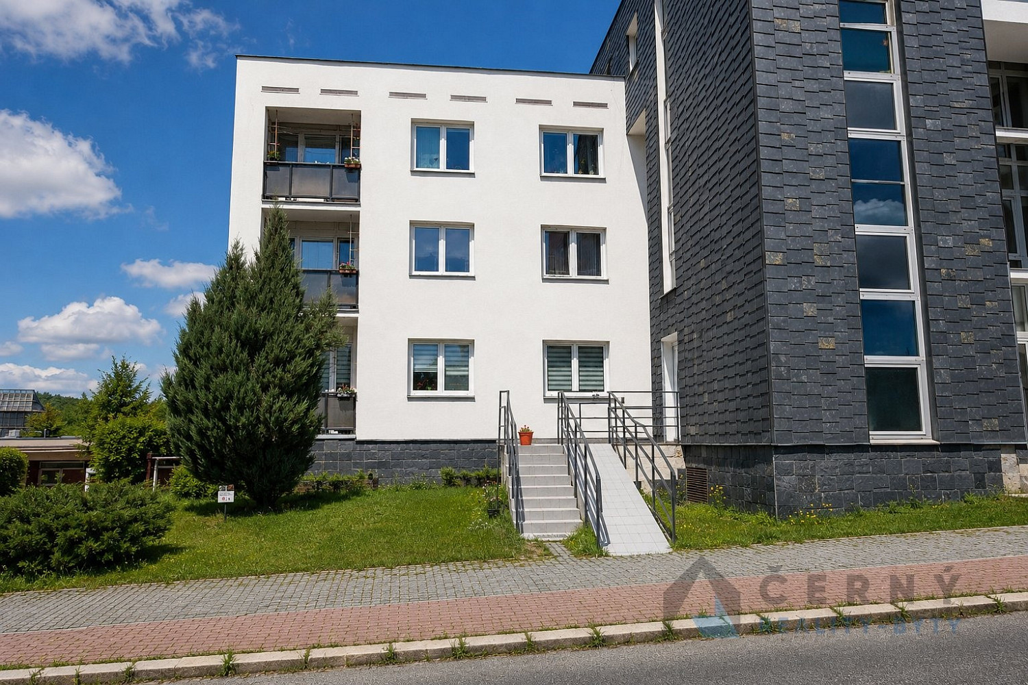 Prodej bytu 1+1 28 m² — photo 2