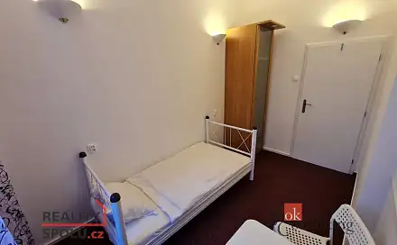 Pronájem pokoje 9 m², Pod kaštany, Praha 6 - Bubeneč