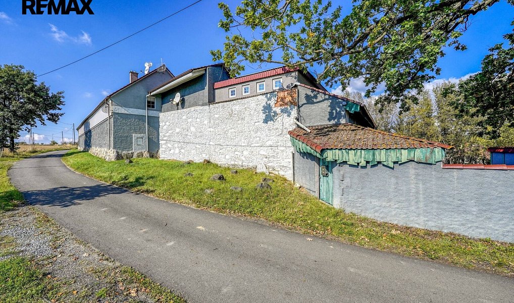 Prodej domu 952 m² s pozemkem 2 493 m², Všeruby – náhled fotky 46