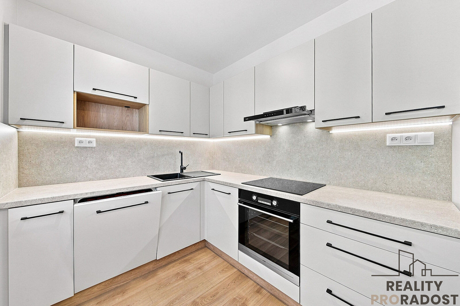 Prodej bytu 3+1 72 m² – fotografie 2
