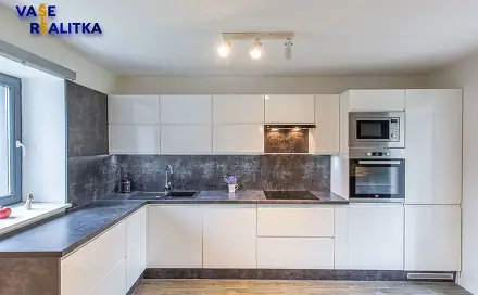 Pronájem domu 140 m² s pozemkem 921 m², Listopadová, Ostrava - Kunčičky