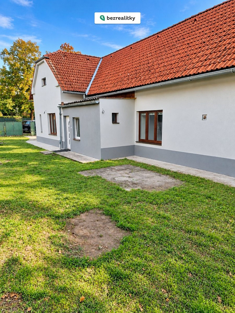 Prodej domu 228 m² s pozemkem 295 m²